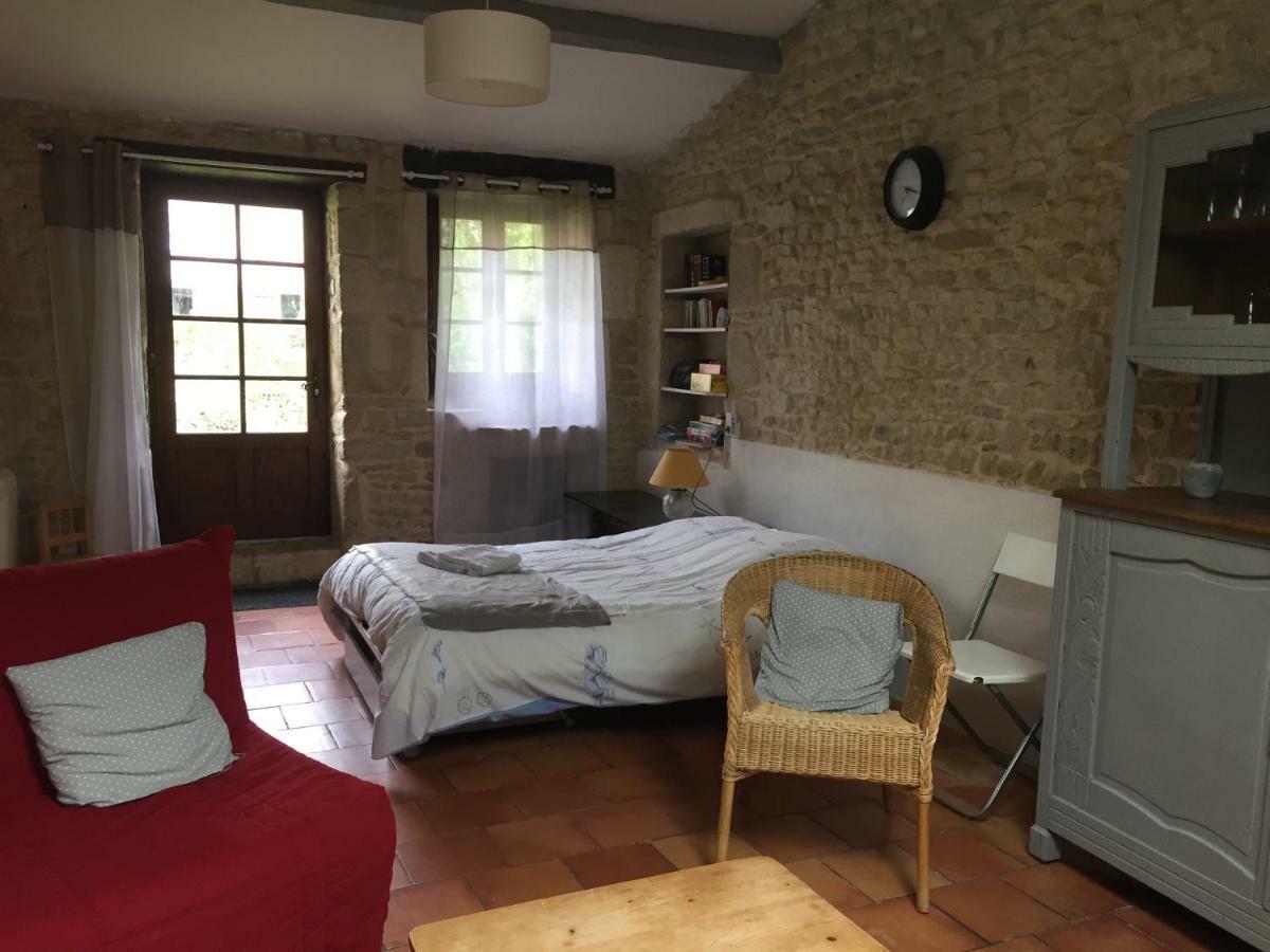 Gite Des Chouettes Muron Экстерьер фото